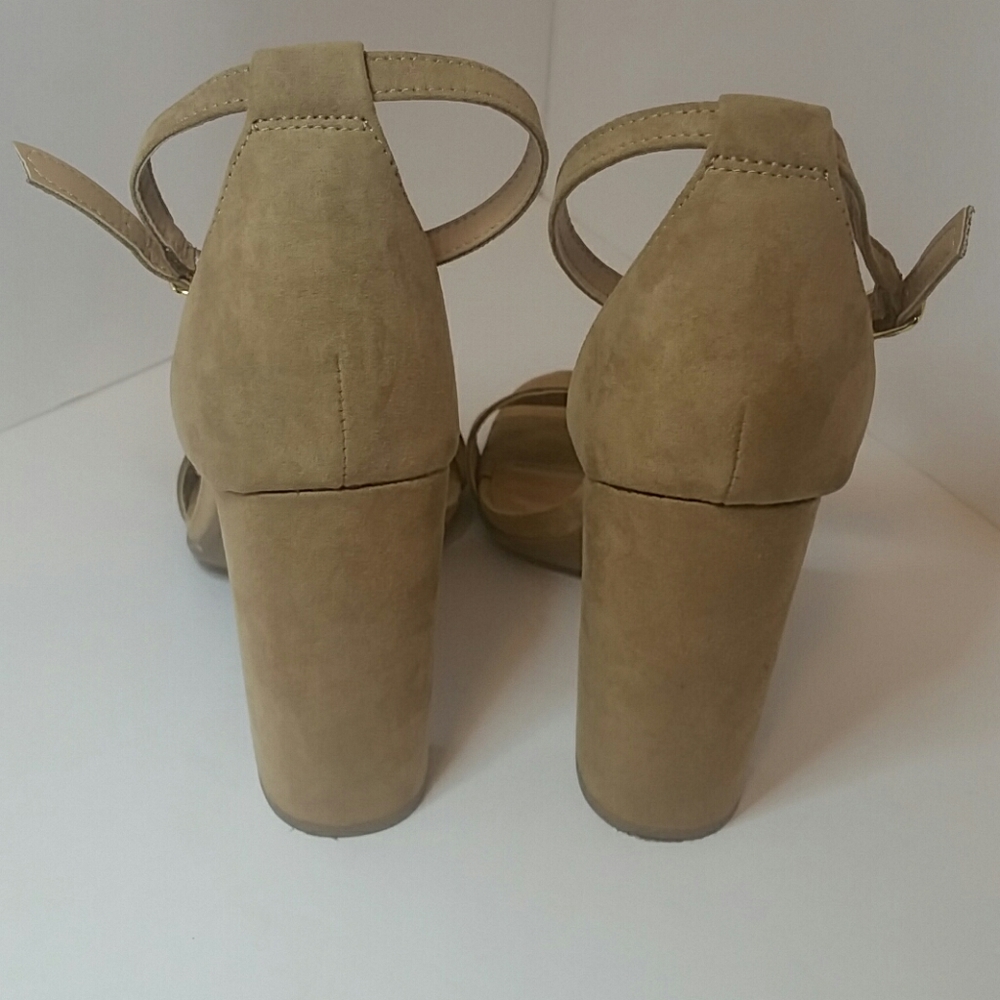 Merona heels - Picture 3 of 4